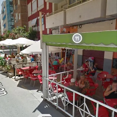 Beau Terrasse A Cote De La Del Cura * Torrevieja